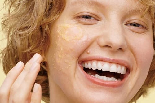 Z KUŞAĞI VE GENÇ Y KUŞAĞININ CİLT SORUNLARINA ÇÖZÜM