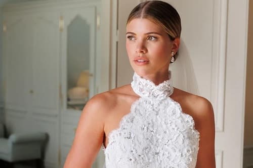 SOFIA RICHIE’NIN MİNİMAL DÜĞÜN MAKYAJI