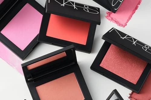 TALC FREE NE DEMEK? NARS’IN İKONİK ALLIĞINI YENİLENDİ