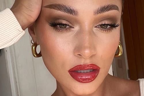 DUDAK MAKYAJININ EN TREND HALİ: LIP COMBO