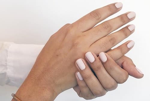 YAZIN MİNİMAL TIRNAK TRENDİ: LINEN NAILS