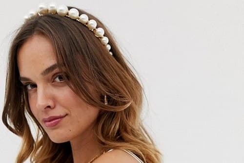 TAÇ MI TOKALI MI? NİŞAN SAÇLARINDA AKSESUAR KULLANIM REHBERİ