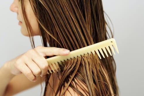 HAVALARIN DEĞİŞMESİ SAÇLARIMIZI NASIL ETKİLİYOR?