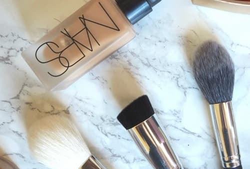 DOĞRU FONDÖTEN FIRÇASI NASIL SEÇİLİR?