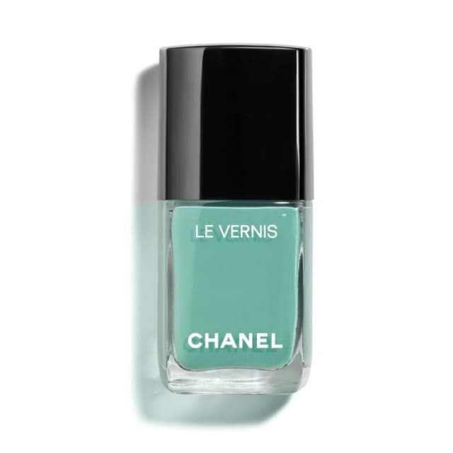 LE VERNIS