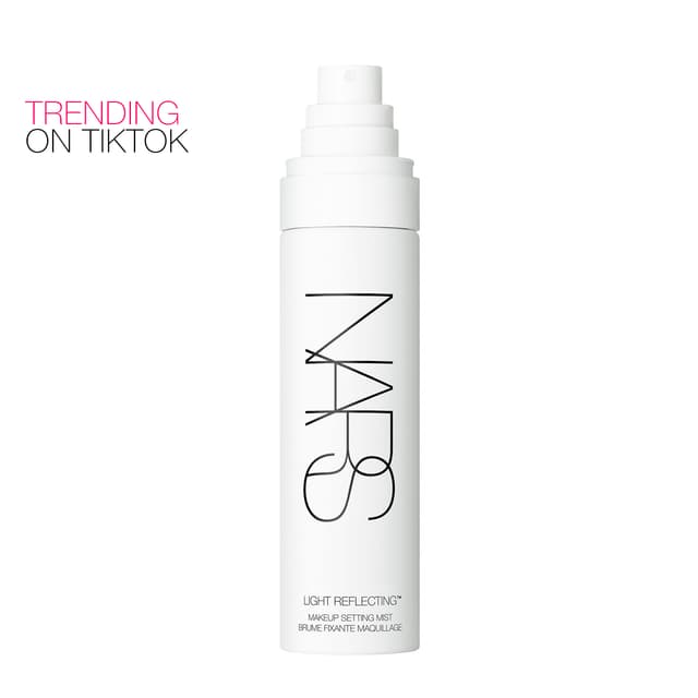 LIGHT REFLECTING MAKEUP SETTING MIST