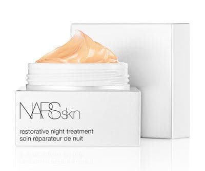 AYDINLIK VE CANLI CİLDE NASIL SAHİP OLURUM?