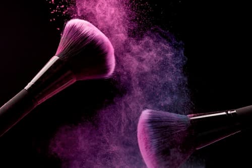 SİVİLCELERİNİZİN NEDENİ KİRLİ MAKYAJ FIRÇALARINIZ OLABİLİR Mİ?