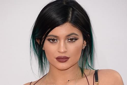 KYLIE JENNER’IN 5 RUJU